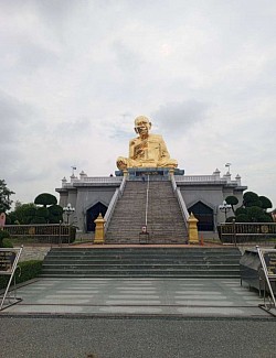 หลวงปู่ทิม วัดละหารไร่